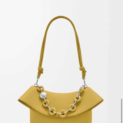 LOEWE 最新｜𝑙𝑜𝑒𝑤𝑒 𝑜𝑙𝑎 手袋“鹊定爱”七夕限定Ola手袋AP22P22X09
