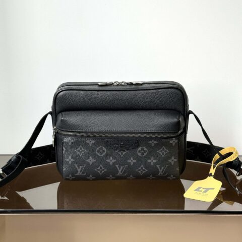 【特级原厂】  S-Cape 邮差包💼  型号: M46794黑花 动态芯片版