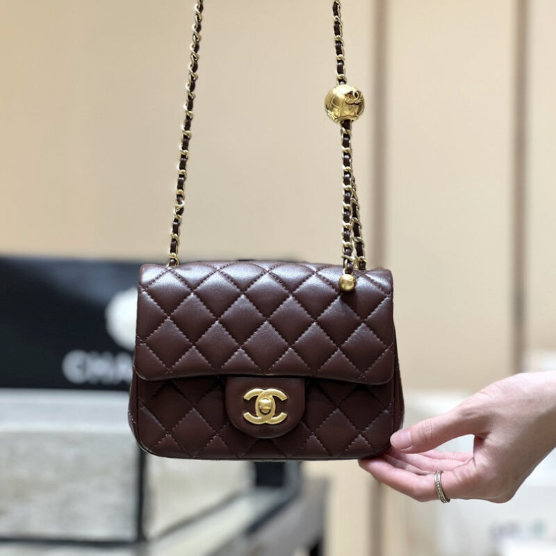 CHANEL 24k新颜色棕红色 AS1786