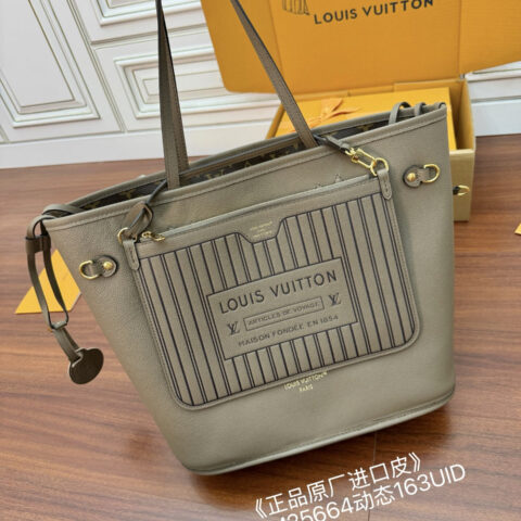 LV M25664 REVERSIBLE Neverfull Inside Out MM