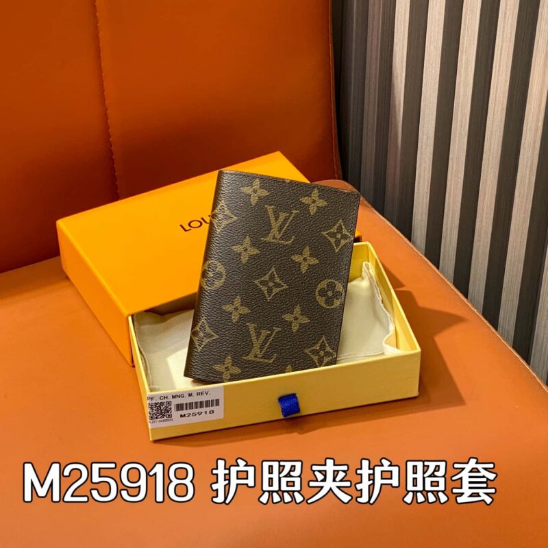【原单精品】M25918老花红色 护照夹护照套 当季新款 护照套