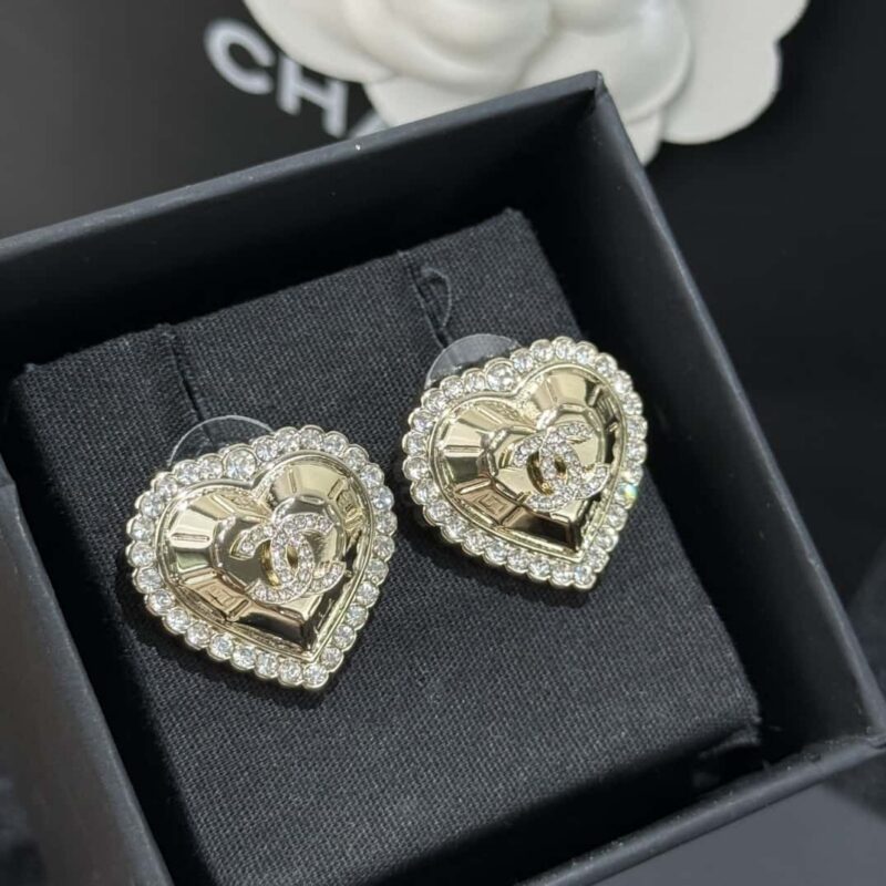 ❗️新品❗️ ☀️新款☑️ 香奈儿双C 25k 爱心桃心带钻耳钉耳环 ☀️