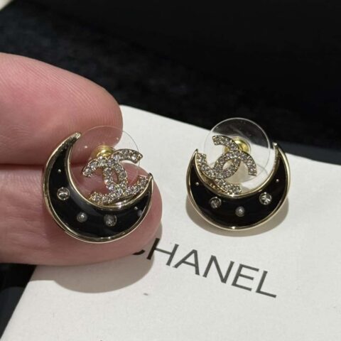 ❗️新品❗️香奈儿耳钉 ☀️新款☑️ 香奈儿 Chanel25k月亮耳钉耳环 ☀️