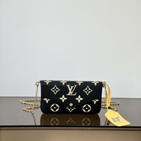 【特级原厂】Pochette Felicie 链条包👜  型号: M82479黑色 动态芯片版