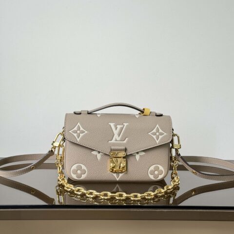 【特级原厂】 Pochette Metis East West 手袋👜  型号: M23081大象灰 动态芯片版