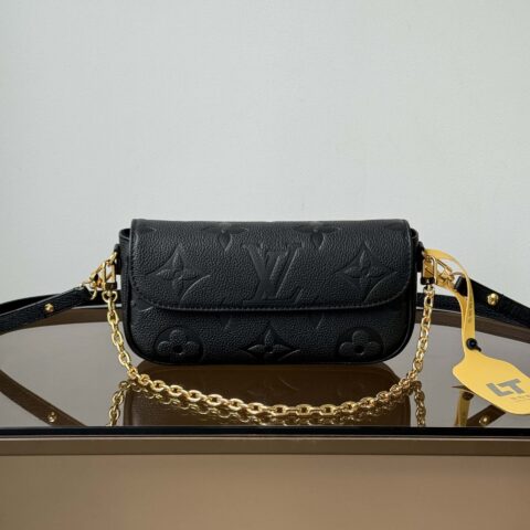【特级原厂】 Wallet ON Chain IVY手袋👜  型号: M82154黑色压花 动态芯片版