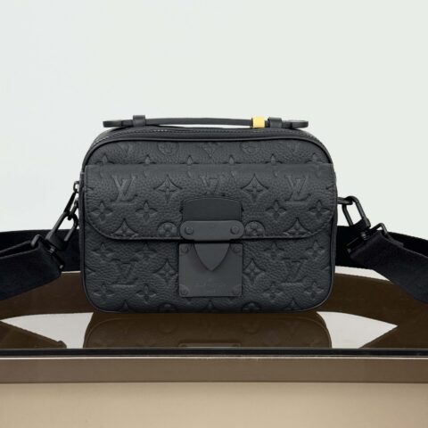 【特级原厂】S Lock 邮差包👜  型号: M58489黑色压花 动态芯片版