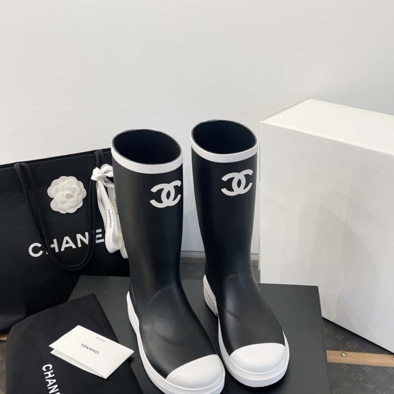𝗖𝗛*𝗔𝗡𝗟||小香𝟐𝟎𝟐𝟔𝐂全新黑白拼色最美长筒雨靴