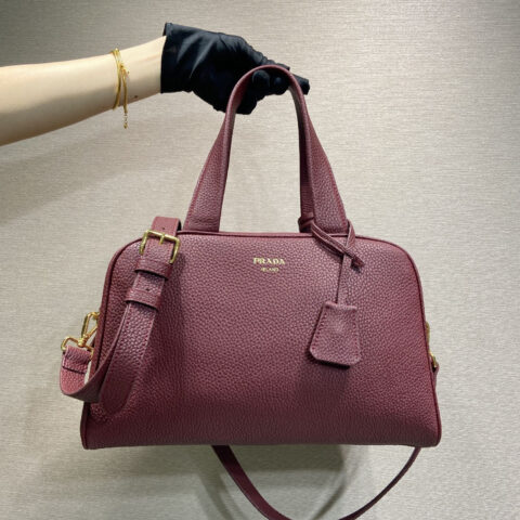 PRADA 新品1BB148 酒红