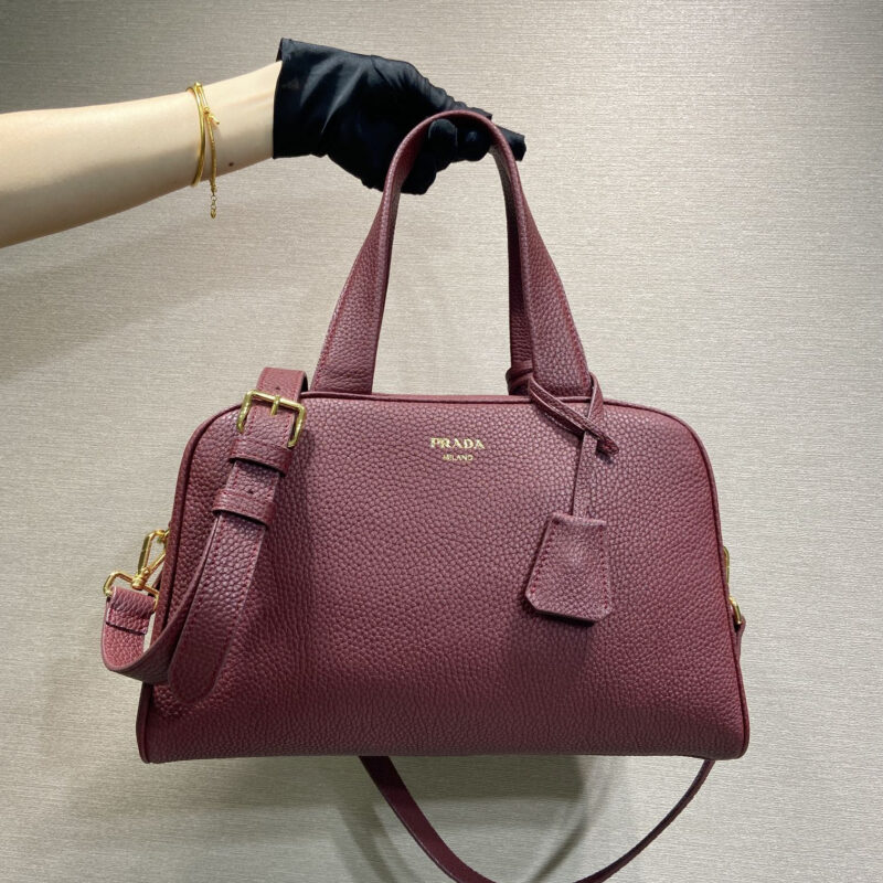 PRADA 新品1BB148 酒红