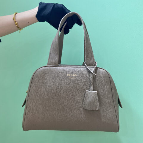 PRADA 🎉新品1BB149小号🎉🎉灰色
