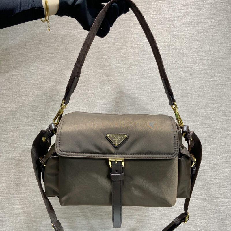 PRADA 新款邮差包1BD394小号 赭褐色
