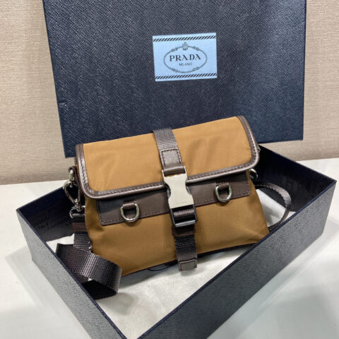 PRADA🎉新品🎉2ZT071手机包🎉🎉