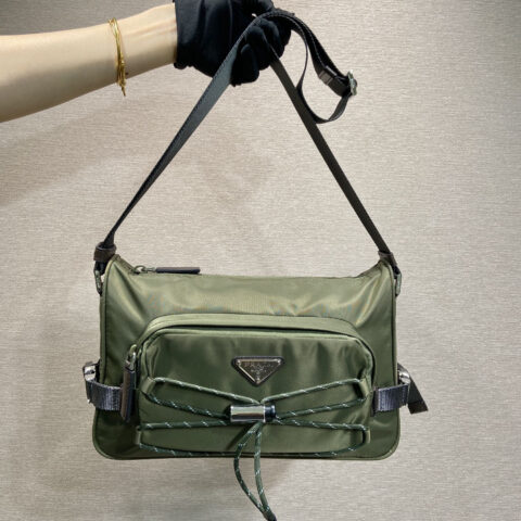 PRADA🎉新款邮差包🎉2VH192新品🎉🎉迷彩绿