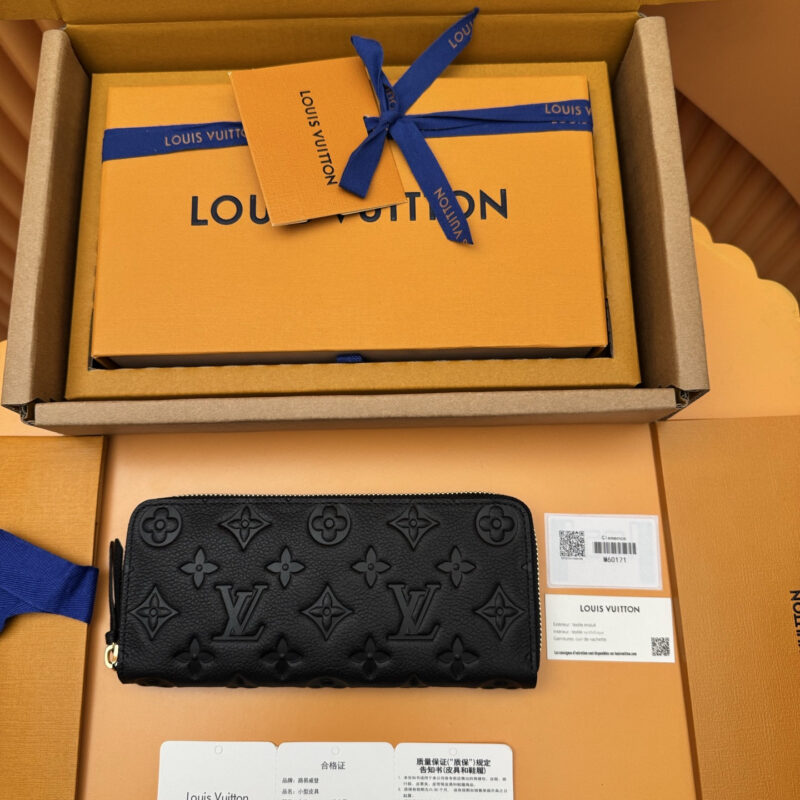 LV M60171 Clémence Wallet