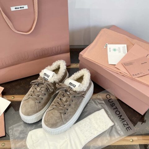 𝐌𝐢𝐮𝐌𝐢𝐮||缪缪𝟐𝟎𝟐𝟓秋冬麂皮羊羔毛饼干鞋//运动鞋