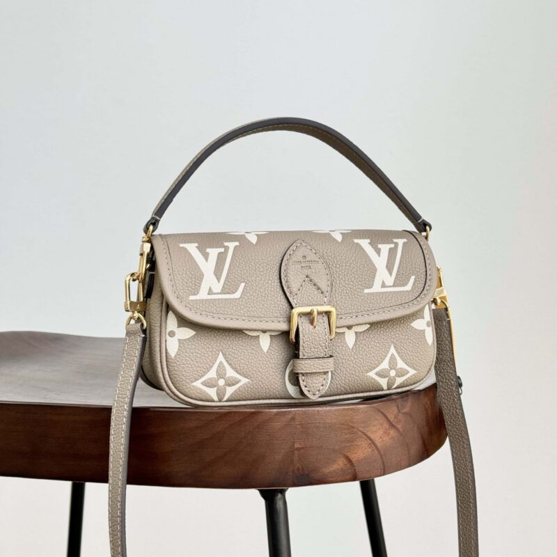 【特级原厂】 Nano Diane 手袋👜 型号: M83300 动态芯片版