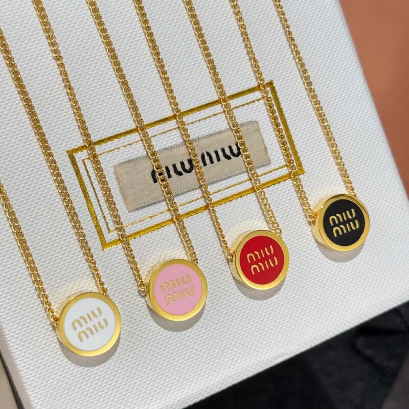 ❗️新品❗️MIUMIU项链 MIU MIU缪缪圆形纽扣字母项链