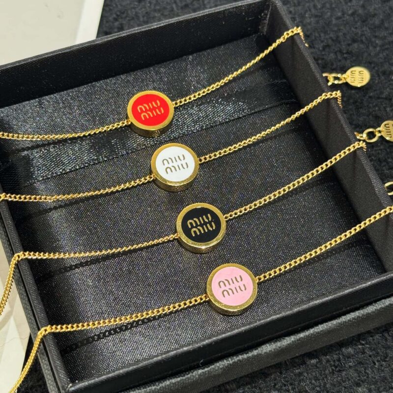 ❗️新品❗️MIUMIU项链 MIU MIU缪缪圆形纽扣字母手链