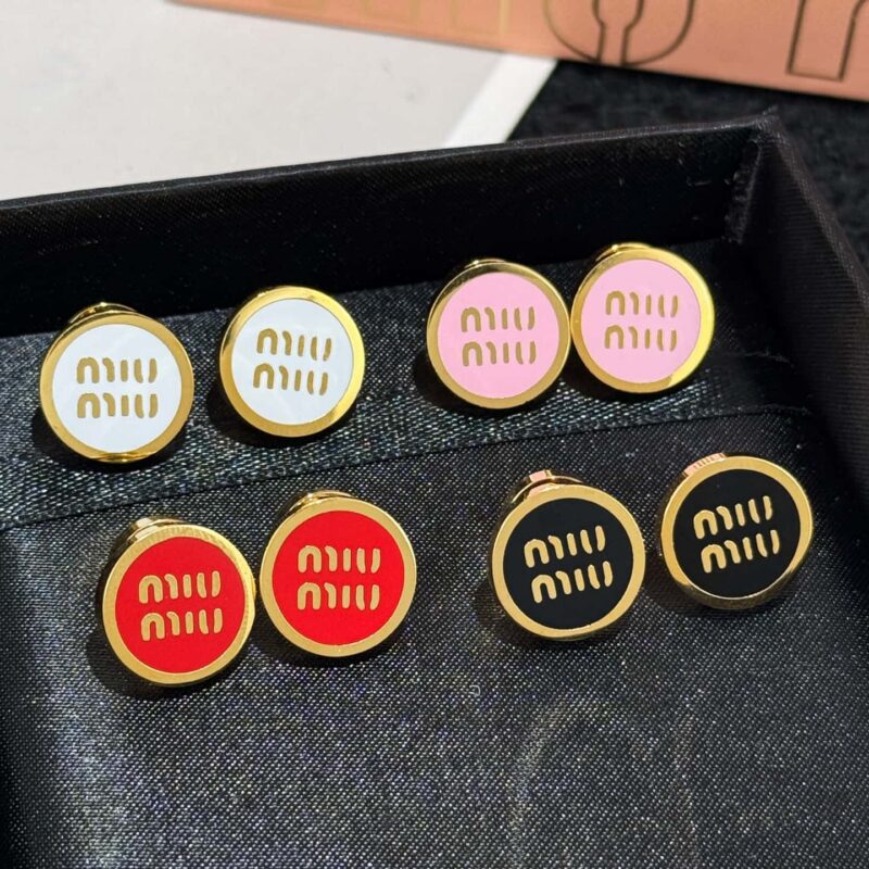 ❗️新品❗️MIUMIU项链 MIU MIU缪缪圆形纽扣字母耳钉