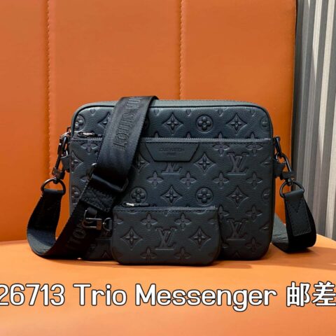 【原单精品】M26713黑色 全皮男包三件套 Trio Messenger 邮差包