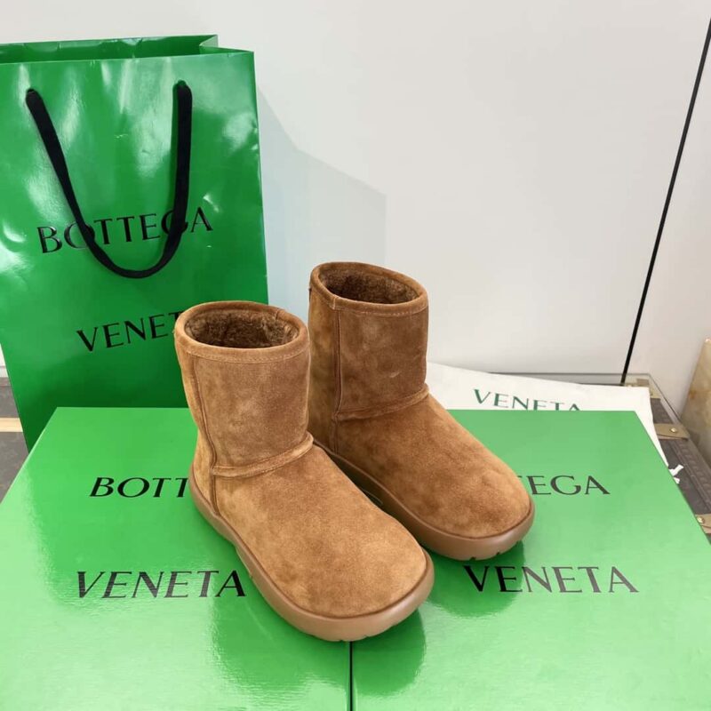 𝐁𝐨𝐭𝐭𝐞𝐠𝐚𝐕𝐞𝐧𝐞𝐭.𝐚||葆蝶家SNAP系列秋冬雪地靴‼️