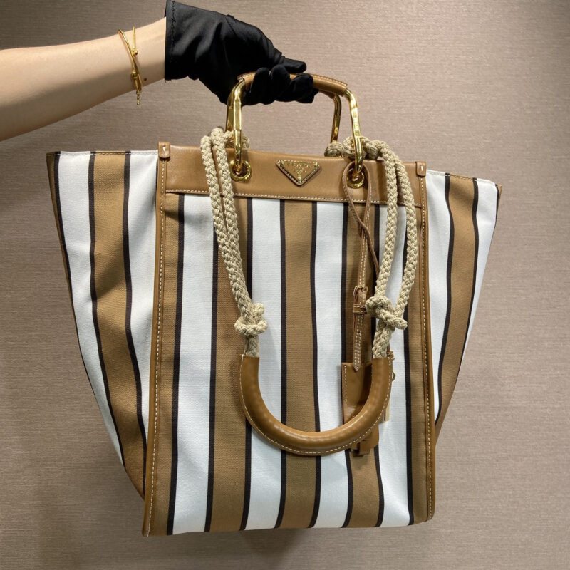 PRADA 🎉新款托特包🎉1BG578新色🎉🎉