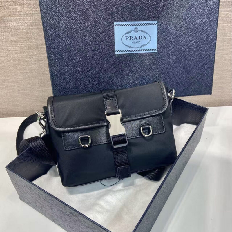 PRADA🎉新品🎉2ZT071手机包🎉🎉黑色