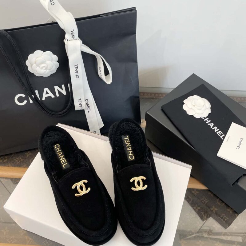 𝗖𝗛*𝗔𝗡𝗟||小香𝟐𝟎𝟐𝟓𝗔秋冬泰迪绒后空系带一脚蹬毛毛半拖‼️