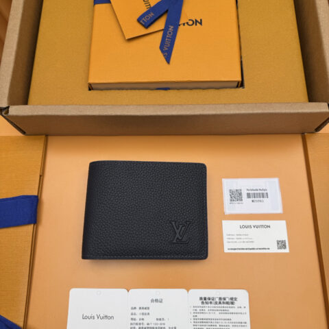 LV M25983 Multiple Wallet