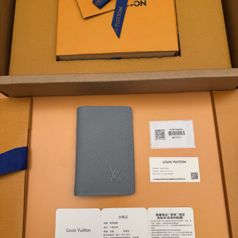 LV M25953 Pocket Organizer