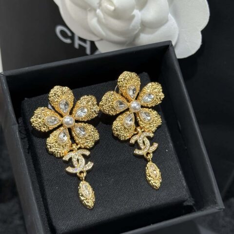 ❗️新品❗️ ☀️新款☑️ 香奈儿双C 26C 金色麦穗花朵马眼耳钉耳环 ☀️