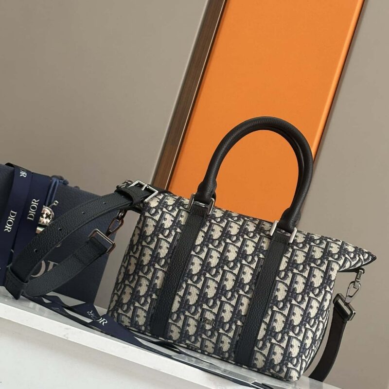 Dior迪奥Weekender 25 手袋编号: 1ESPO322YKY93389蓝布