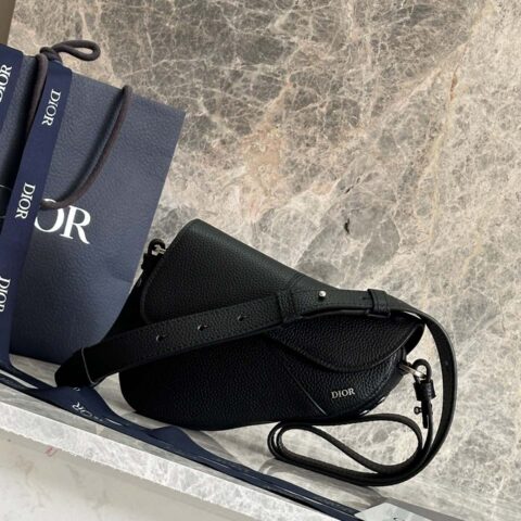 迪奥Dior 型号:93916黑皮 黑布 蓝布马鞍包