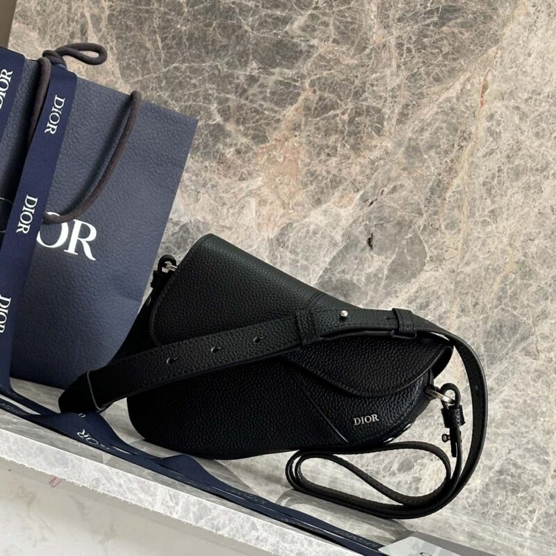 迪奥Dior 型号:93916黑皮 黑布 蓝布马鞍包