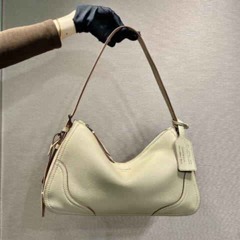 PRADA🎉新品🎉1BC280🎉🎉杏色