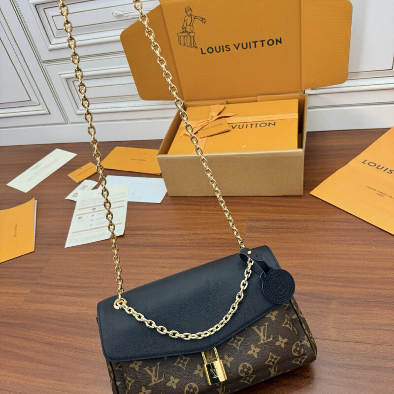 LV M26285私品（163动态UID ）