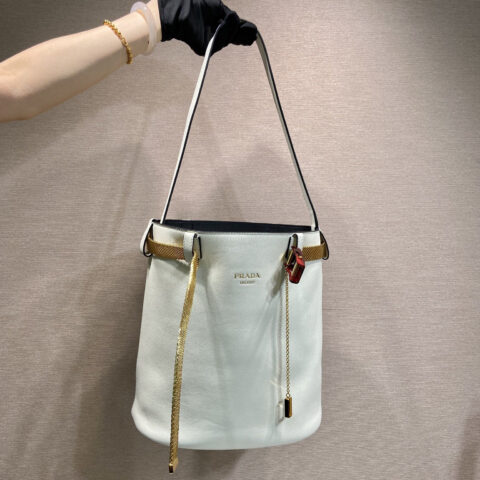 PRADA🎉新品🎉1BE085铁琏皮带🎉🎉白色