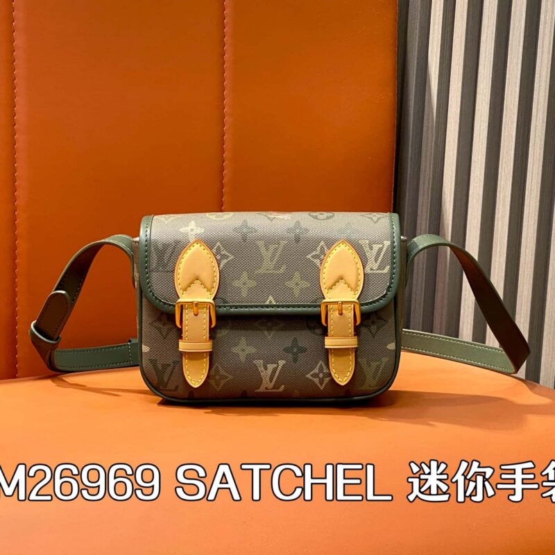 【原单精品】M26969军绿色 男包邮差包 SATCHEL 迷你手袋