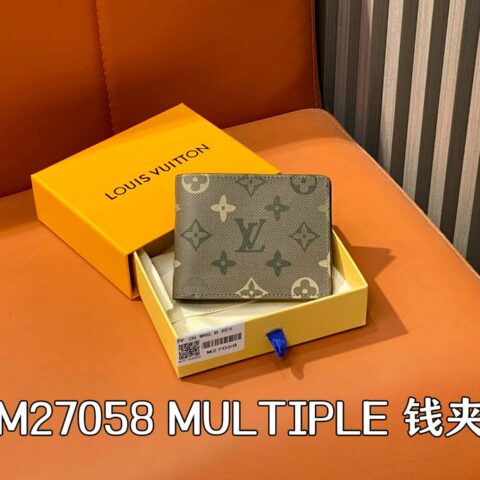 【原单精品】M27058军绿色 短款西装夹钱包 MULTIPLE 钱夹