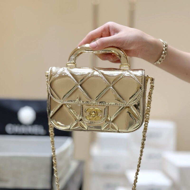 CHANEL 25K 镜面牛皮手柄包👜AP4892金