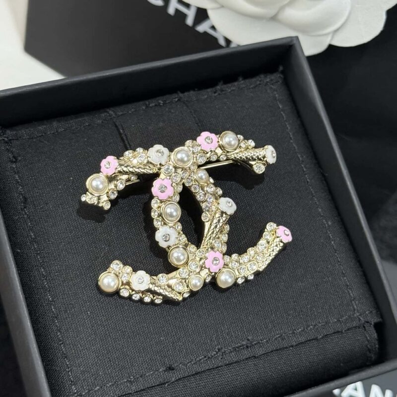 ❗️新品❗️ ☀️新款☑️ 香奈儿双C 26C 花朵珍珠胸针 ☀️