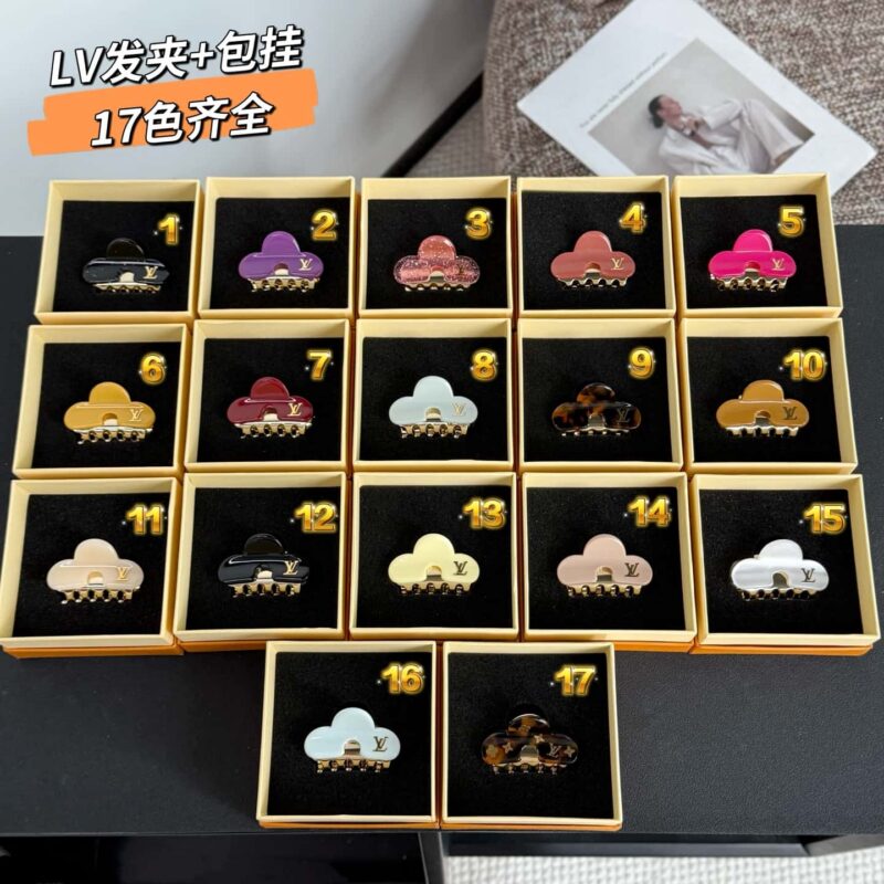 ☀新款 LOUIS VUITTON 新款高版本亚克力金属抓夹 发夹+包挂挂件