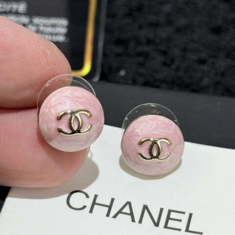 ❗️新品❗️ ☀️新款☑️ 香奈儿双C 粉色纽扣迷你耳钉耳环 ☀️