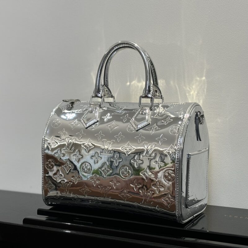 LV M26497 银色【顶级原单】