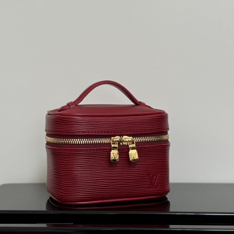 LV M25857小号枣红色【顶级原单】Nice Nano 化妆包