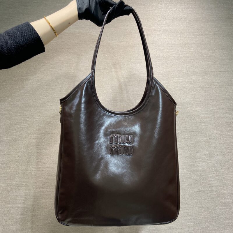 MIUMIU 🎉新品托特包🎉5BG311🎉🎉