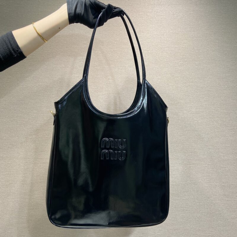 MIUMIU 🎉新品托特包🎉5BG311🎉🎉