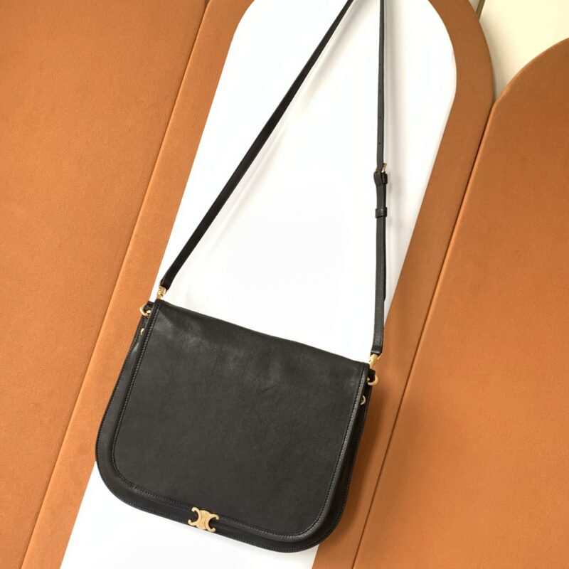 CELINE 最新品Soft Besace 超级柔软进口小羊皮 款号搜：194141