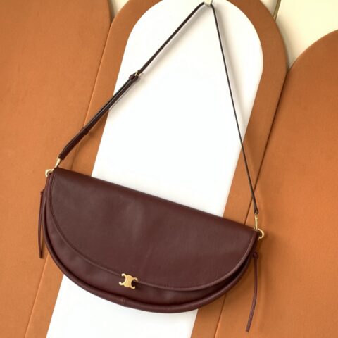 CEINE  Halfmoon 半月包🛍️ 款号：124142